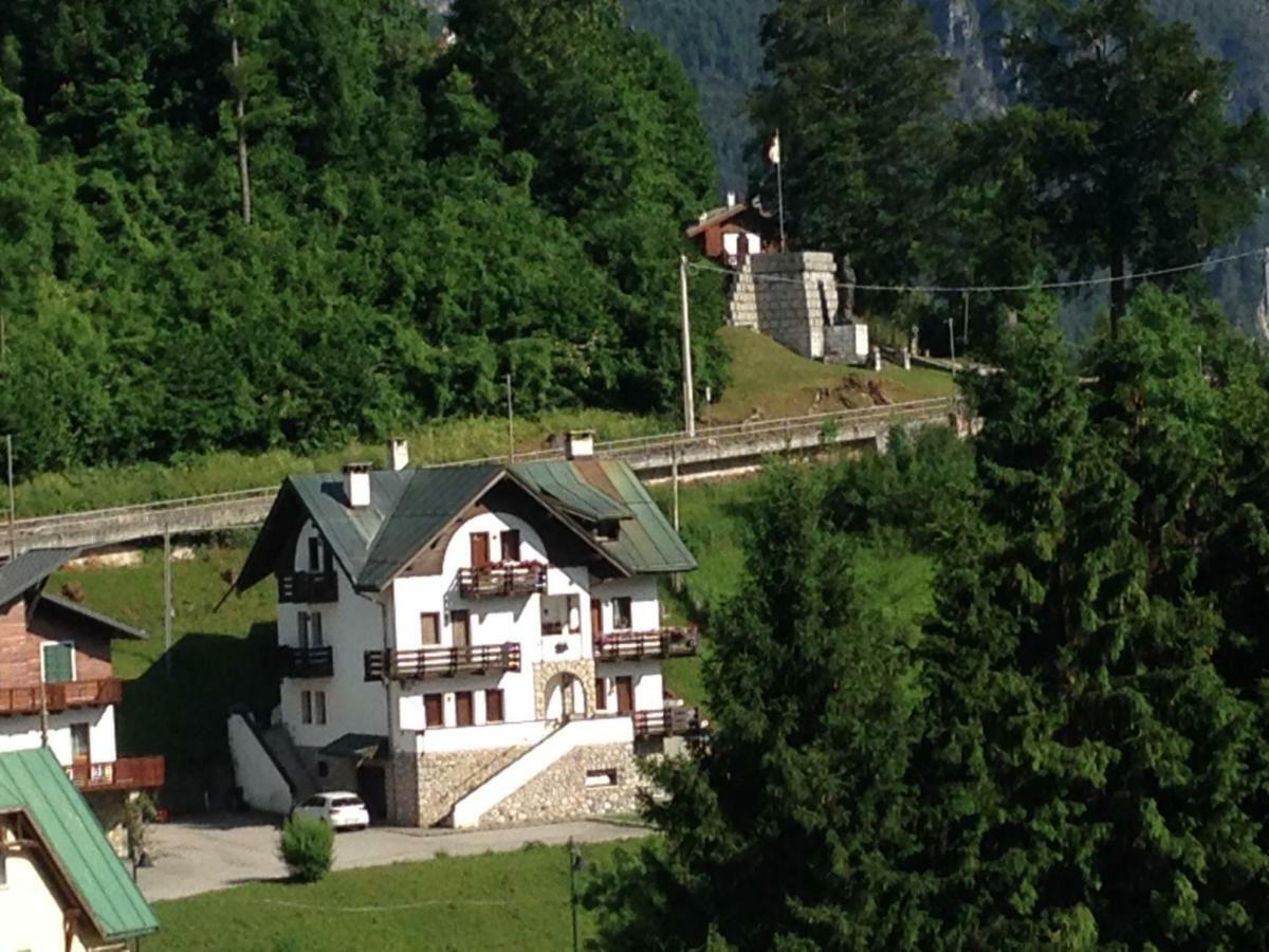 La Casa Di Monte Ricco Apartamento Pieve di Cadore Exterior foto